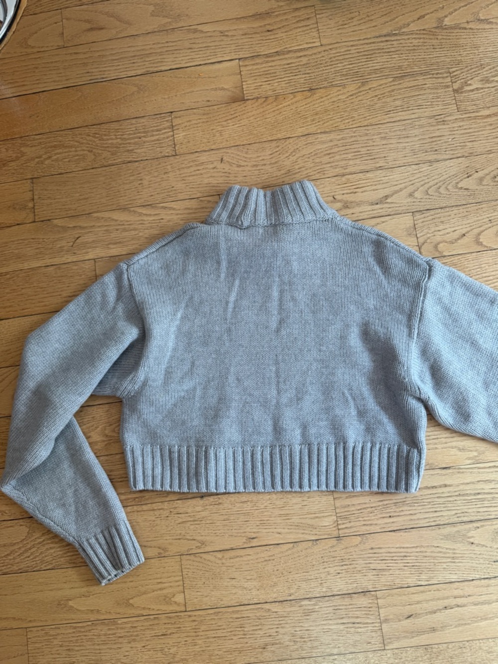 Aritzia Wilfred Free Harper 100% Merino Wool Cropper Sweater - Picture 4 of 5